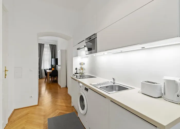 Apartman 12 Minutes To Schoenbrunn I 5 Minutes To Metro U3