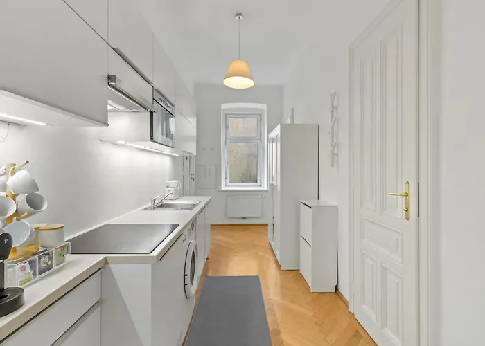 12 Minutes To Schoenbrunn I 5 Minutes To Metro U3 Apartman