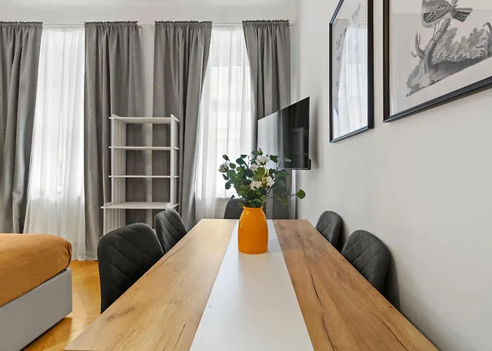 12 Minutes To Schoenbrunn I 5 Minutes To Metro U3 Apartman