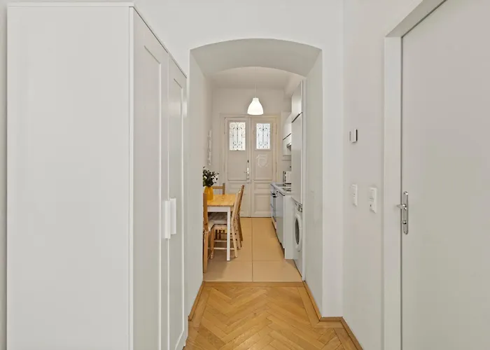 12 Minutes To Schoenbrunn I 5 Minutes To Metro U3 Apartman